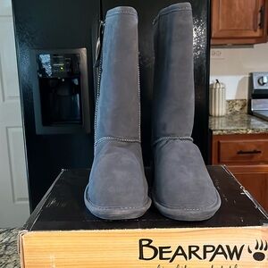 NWT Bearpaw 100% leather boots